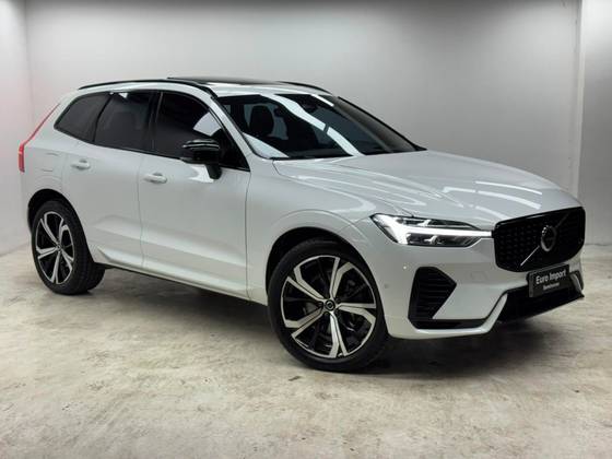 VOLVO XC60 2.0 T8 RECHARGE ULTIMATE DARK AWD GEARTRONIC VOLVO XC60 2.0 T8 RECHARGE ULTIMATE DARK AWD GEARTRONIC